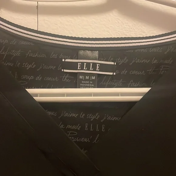 Nurses scrub blouse - Picture 3 of 5